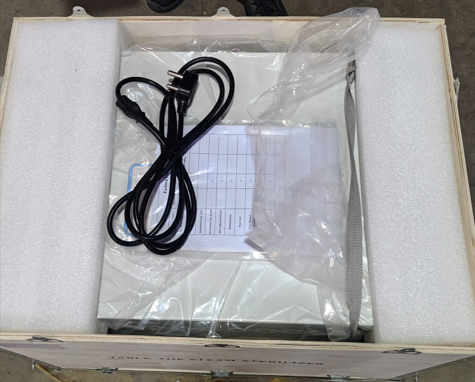 Petits autoclaves de classe B pour la stérilisation 18L 24L Autoclave de table 12 litres Prix pour laboratoire 2