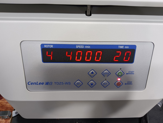La centrifugeuse horizontale de TDZ5-WS Benchtop balancent le rotor 5000rpm 4*250ml avec des seaux