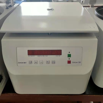 Un bon prix. Machine à grande vitesse 15000 t/mn 50ml de centrifugeuse de laboratoire de 6 tubes en ligne